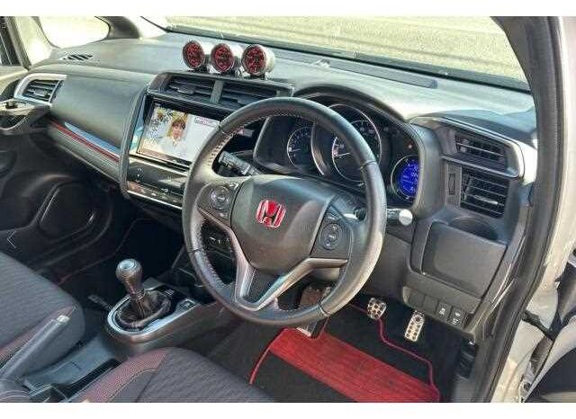 
								HONDA FIT 2019 full									