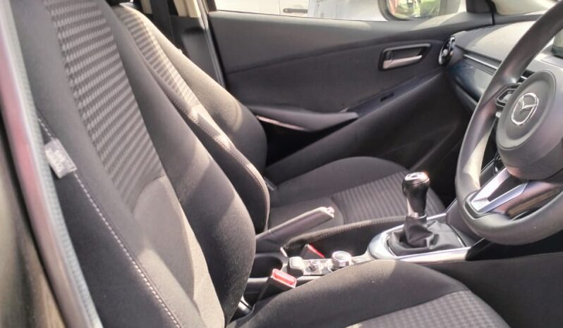 
								MAZDA DEMIO – 2017 full									