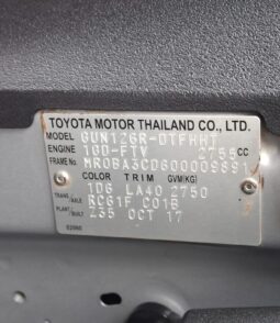 
										TOYOTA HILUX full									
