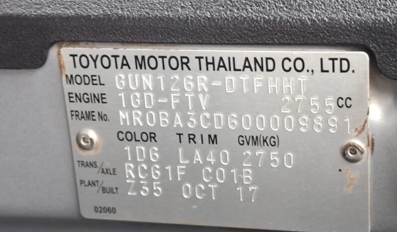 
								TOYOTA HILUX full									