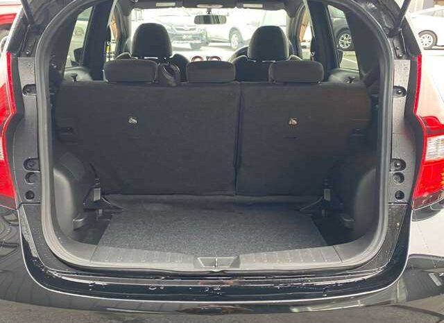 
								Nissan note 2018 {66000km} full									