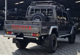 
										TOYOTA  LAND CRUISER 79 full									