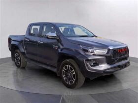 TOYOTA HILUX 2023(18 237KM)