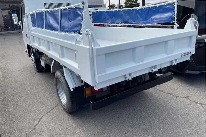 
								ISUZU ELF TRUCK 2018 ( 76 130KM) full									