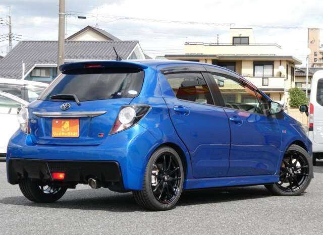 
								TOYOTA VITZ 2018 (25000KM) full									