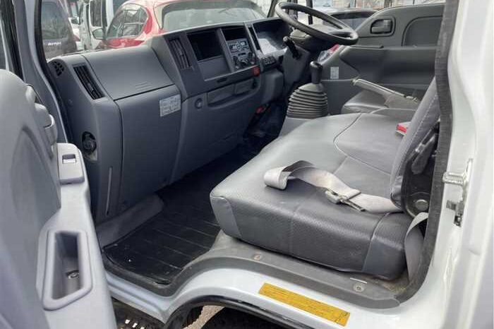 
								ISUZU ELF TRUCK 2018 ( 76 130KM) full									