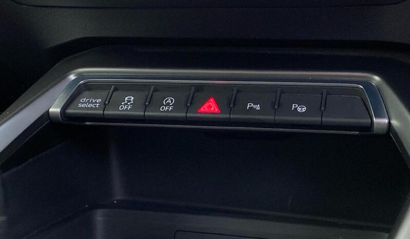 
								Audi A3 2021 ( 91 544km) full									