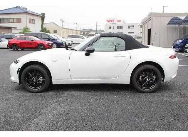 
								MAZDA ROADSTER 2020 (23000KM) full									
