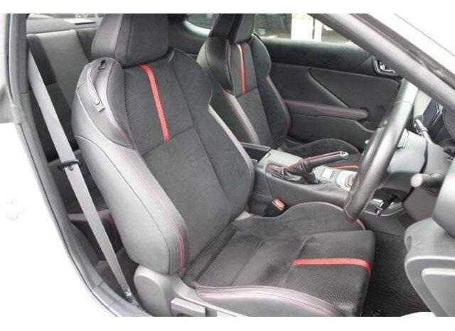 
								SUBARU BRZ 2021( 26 000KM) full									
