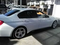
										BMW 3 SERIES 2018 2000 320i (7135 KM) full									