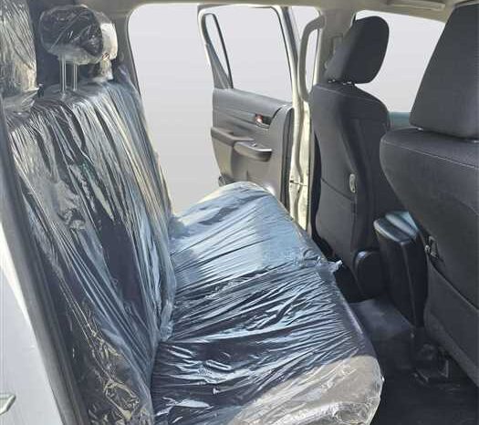 
								TOYOTA HILUX 2021 (76000KM) full									