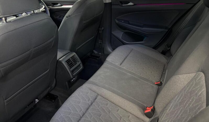 
								Volkswagen Golf Hatchback 2024 (9656KM) full									