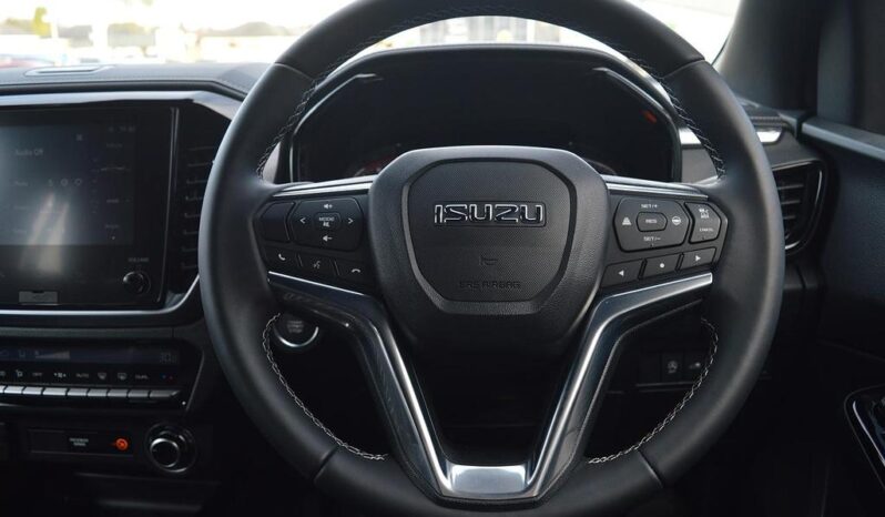 
								Isuzu D-max 2025 ( 2114KM) full									