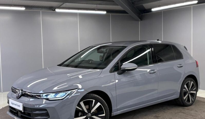
								Volkswagen Golf Hatchback 2024 (9656KM) full									