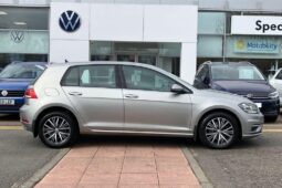 
										Volkswagen Golf 2018 (64374KM) full									