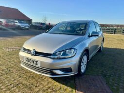 
										Volkswagen Golf 2019(90 205KM) full									