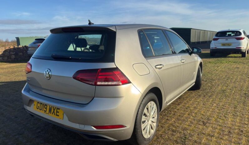 
								Volkswagen Golf 2019(90 205KM) full									
