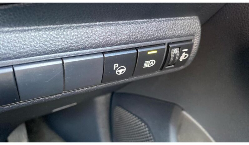 
								Toyota Corolla 2019 ( 21 538km) full									