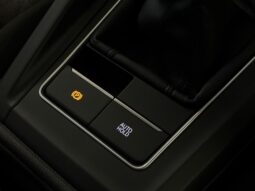 
										Volkswagen Golf Hatchback 2024 (9656KM) full									