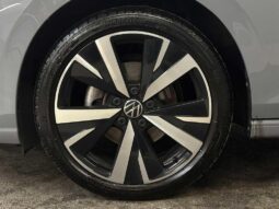 
										Volkswagen Golf Hatchback 2024 (9656KM) full									