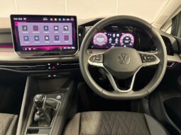 
										Volkswagen Golf Hatchback 2024 (9656KM) full									