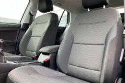 
										Volkswagen Golf 2018 (64374KM) full									