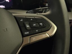 
										Volkswagen Golf Hatchback 2024 (9656KM) full									