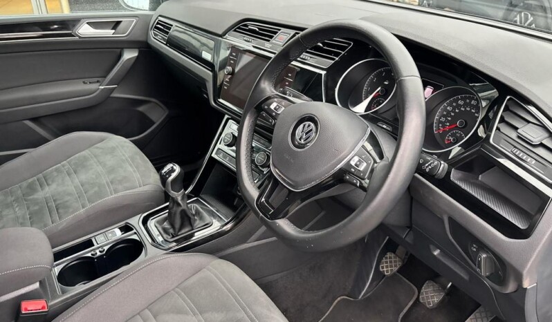
								Volkswagen Touran 2020 (43 531km) full									