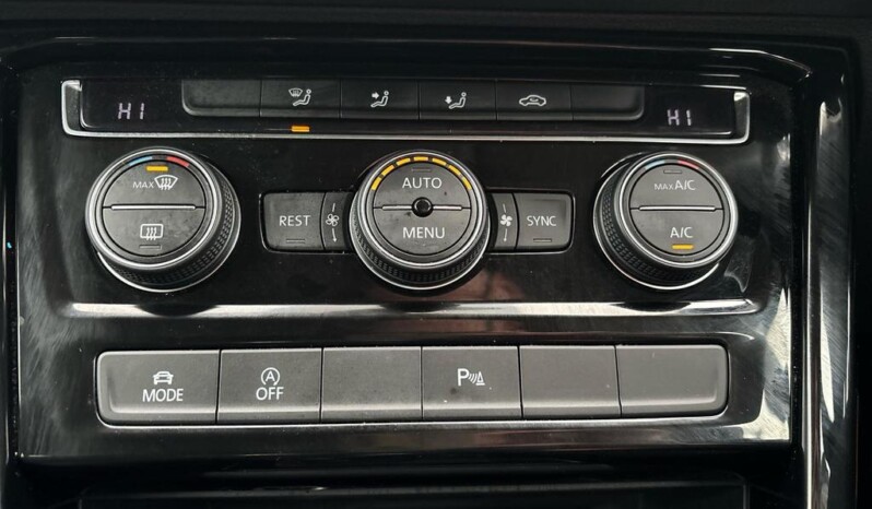 
								Volkswagen Touran 2020 (43 531km) full									