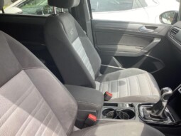 
										Volkswagen Touran 2020 (150 271km) full									