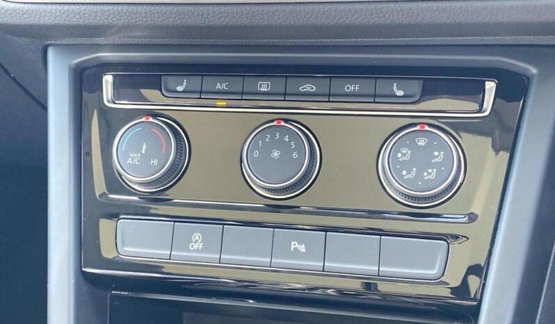 
								Volkswagen Touran 2021 (45 967km) full									