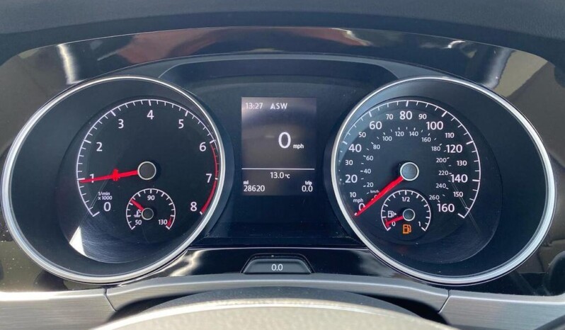 
								Volkswagen Touran 2021 (45 967km) full									