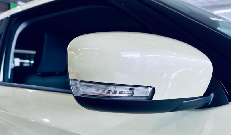 
								Suzuki Swift full									