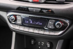 
										Hyundai i30 2020 (77 771.9 km) full									