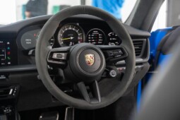 
										Porsche 911 2021(18731km) full									