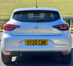 
										 Renault Clio  2020 (44256km) full									