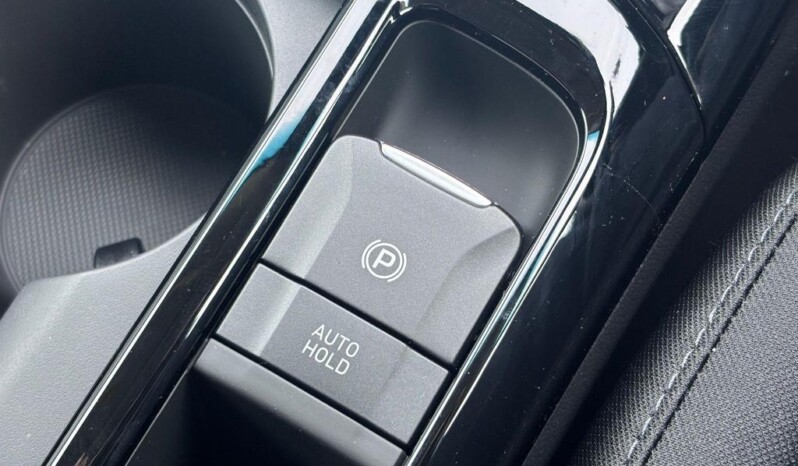 
								Hyundai i30 full									