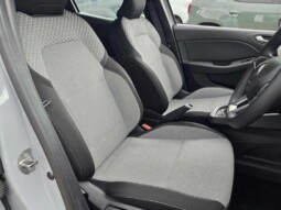 
										Renault Clio 2024 (17565km) full									