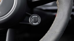 
										Porsche 911 2022 (14 524 km) full									