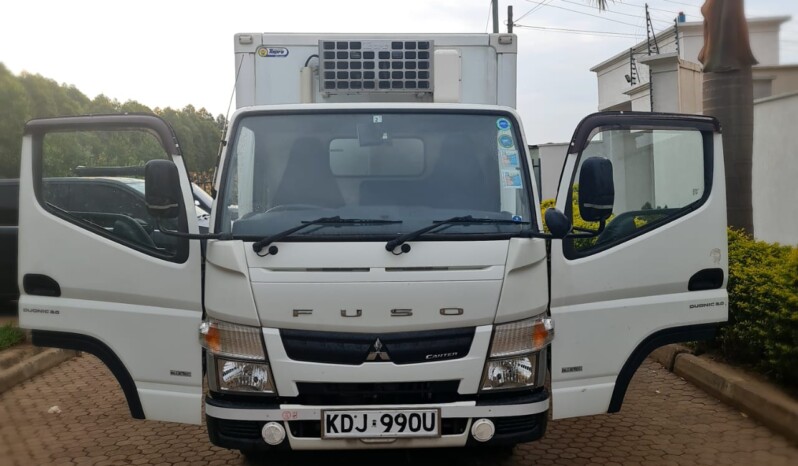 
								Mitsubishi Fuso Canter 2015 full									