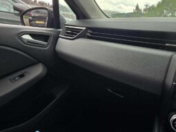 
										Renault Clio 2024 (17565km) full									