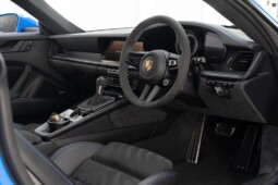 
										Porsche 911 2021(18731km) full									