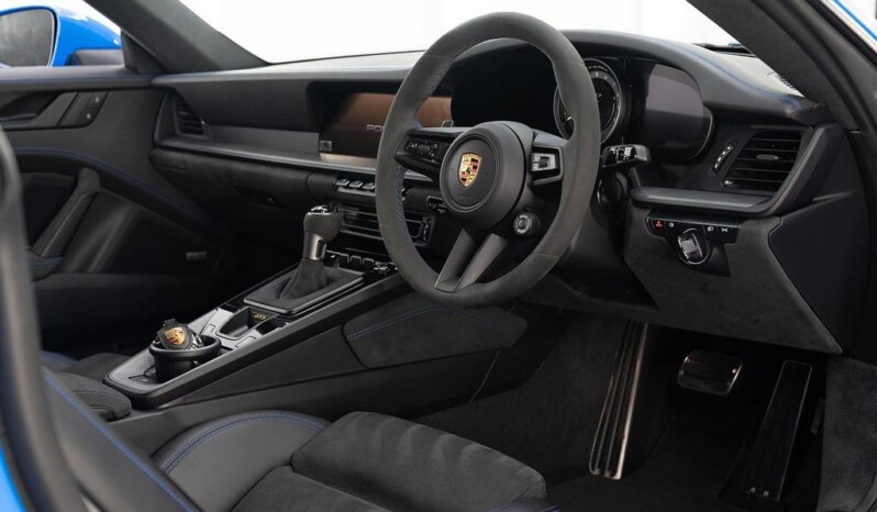 
								Porsche 911 2021(18731km) full									