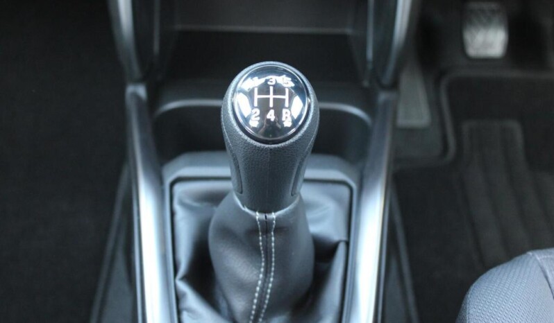 
								Suzuki Swift full									