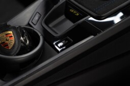 
										Porsche 911 2021(18731km) full									