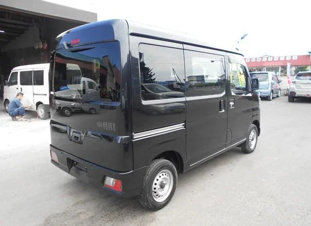 
								DAIHATSU HIJET CARGO 2022 7,760km full									