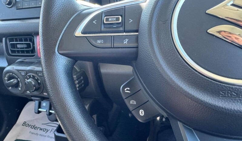 
								Suzuki Jimny 2023 5632km full									