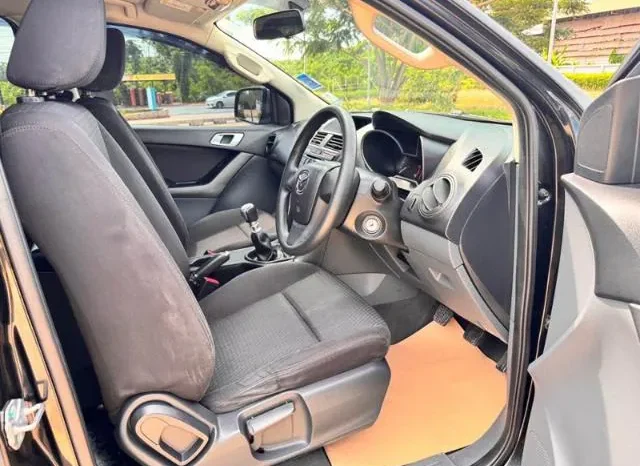 
								MAZDA BT-50 2018 137,258km full									
