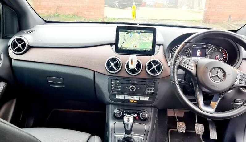 
								Mercedes-Benz B Class full									