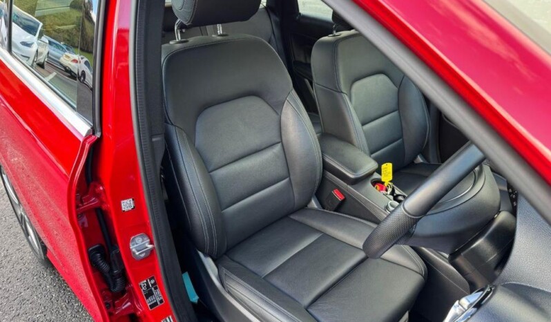 
								Mercedes-Benz B Class (30 577km) full									